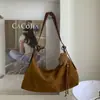 Bolso Retro Mate de Gran Capacidad Transfronterizo para Mujer, Nuevo Estilo Otoño/Invierno 2026, Bolso Tipo Dumpling Versátil de Hombro y Cruzado para Viajar al Trabajo