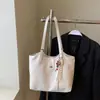 Bolsa Tote de Grande Capacidade Lisa e Simples para Mulheres, Nova Bolsa de Mão Texturizada da Moda de Primavera para Trabalho e Deslocamento, Bolsa de Ombro