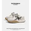 Sapatos Femininos Slip-On Fechados com Aumento de Altura de 7cm Coleção Primavera/Verão 2026 Tênis Casuais de Solado Grosso para Uso Externo Estilo Alemão