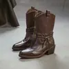 Jie Zou Otoño 2026 Nuevas Botas Vaqueras Western Retro de Piel de Caballo Cuero Tejido Hebilla Borlas Media Pantorrilla Punta Fina Zapatos de Mujer