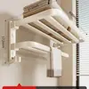 Toalheiro Vaso sanitário Banho não perfurado Toalheiro Kit de cabide integrado Creme sanitário estilo banheiro prateleira rack de armazenamento