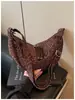 Bolso bandolera tipo dumpling grande y versátil, bolso de hombro retro de nueva moda versátil para ir al trabajo y viajar, popular en todo el mundo