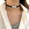 Pulsera de Cuerda Negra Viento Frío Letra de la Suerte para Mujer Vintage Hecha a Mano Cuerda de Cuero Negra Pulsera con Sentido del Diseño de Personalidad