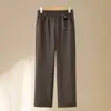 Calça Jeans Mom Estilosa Perna Reta Outono Inverno 2026 Nova Espessada com Veludo para Mulheres de Meia-Idade e Idosas Calça de Perna Reta Estreita Calça de Perna Larga Mulheres