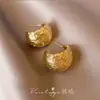 Aretes de Oro al por Mayor Transfronterizos para Mujer 2025 Nuevo Estilo Caliente Aretes Elegantes de Alta Gama Diseño Nicho Aretes de Metal