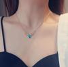 Yilu tiene tu cadena de clavícula de circonita 2023 Nueva Moda Diseño nicho de lujo ligero acero de titanio collar rojo de internet para mujer