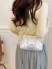Bolso de mano para mujer al por mayor transfronterizo con flores bordadas y perlas, bolso de mano con forma de concha, modelo 2026, bolso de hombro con cadena y flecos, bolso cruzado