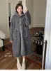 Roupão com Capuz Macio e Fofo Personalizado para Mulheres, Estilo Coreano, Padrão de Coração, Botões Listrados, Cardigã, Fleece Coral, Roupa de Casa, Outono/Inverno, Roupão de Banho Longo