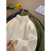 Venta directa de fábrica: suéter de punto para hombre con cuello alto y cremallera, estilo otoño/invierno, diseño retro inspirado en Hong Kong, top de punto simple y versátil