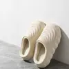 Pantuflas de algodón impermeables, cómodas y cálidas de EVA para mujer, nuevo estilo otoño/invierno 2026, engrosadas y forradas de felpa para uso en interiores, con suela suave