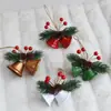 Colgante decorativo de campana de Navidad, doble campana de arte de hierro con piñas y bayas rojas, arreglo de escena para árbol de Navidad, adorno colgante para el hogar en vacaciones