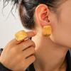 Aretes de Anillo Cuadrado Simple Transfronterizo Europeo y Americano Traje Joyería de Venta Caliente Acero de Titanio Chapado en Oro