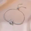 Collar para Mujer, Estilo Celebridad de Internet Europeo y Americano, Conjunto de Accesorios Giratorio de Flor de Girasol con Circonita Transfronterizo, Cadena para Clavícula Giratoria de 360 Grados