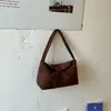 Bolsa de ombro retrô fashion coreana, fosca, para axila, novidade de outono de 2026, nicho, alto valor, única, cor sólida