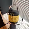 Bolsos de Textura de Moda para Mujer 2026 Otoño e Invierno Nuevo Bolso Cruzado Versátil Bolso de Mano de Moda Bolso Cubo