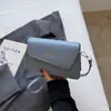 Bolsa Casual Texturizada 2025, Fashion, Estilo Fresco e Ocidental, Pequena Bolsa Quadrada Simples e Casual para Ombro e Transversal Feminina
