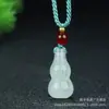 Pingente Fivela da Paz Anel de Jade Tianshan de Xinjiang Pingente Bagel de Seda Dourada Colar Flor de Jade Cui Flutuante Fundo Branco Lutai Cui