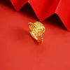 Anillo Vintage Vietnamita Chapado en Oro Versátil Estilo Lujo Ligero Filigrana Hueca Joyería Pequeña de Cubo de Azúcar para Mujeres Accesorio de Diseño de Nicho