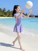 Traje de Baño Nuevo Estilo para Niñas, de una Pieza Estilo Falda con Esquinas Planas, Diseño Lindo para Niñas, Traje de Baño Protector Solar y de Secado Rápido
