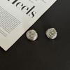 Pendientes de aguja de plata 925 con concha, estilo europeo y americano, textura exagerada, ligeros, lujosos, de nicho, sencillos, combinables con todo, con diseño avanzado.