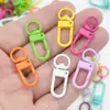 Llavero de aleación pintada de colores caramelo con clip de perro, gancho en forma de U pintado en spray de colores, colgante para bolso, accesorios para joyería DIY