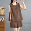 Conjunto de verano para mujer de talla grande, holgado, transpirable, cuello redondo, sin mangas, con espalda abotonada y shorts, un conjunto simple, moderno y versátil