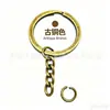 Llavero plano bañado en oro con cadena pulida de cuatro secciones, exclusivamente para ventas transfronterizas, llavero con colgante de metal negro mate