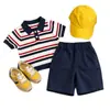 Roupa Infantil Coreana 2026 Verão Novo Estilo Estilo Universitário Listrado Contrastante Gola Polo Tricô Manga Curta Shorts Azul Marinho Infantil