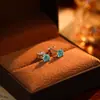 Pendientes Azules de Circonita Ultra Brillantes Más Vendidos en Tiktok para Mujer, Estilo de Lujo Ligero de Nicho, Pendientes Exquisitos con un Toque de Alta Gama, Accesorios Únicos para Orejas