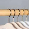 Tienda de ropa en línea popular hermoso colgador interior de espalda plástico imitación madera clip para ropa interior clip para sujetador colgador para camisola venta al por mayor
