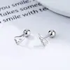 Brincos de tarracha com asas de anjo em prata de lei 925 para mulheres, simples, versáteis, estilo Ins, design de tarracha para cartilagem da orelha com fecho de torção