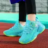 Tênis de Basquete Infantil Meninos Sapatos Primavera 2026 Novos Tênis Esportivos Crianças Médias e Grandes Meninos Tênis de Corrida Botão Giratório Modernos