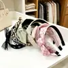 Faixa de cabelo floral estilo coreano com laço, faixa de cabelo xadrez plissada de tecido, acessório de cabelo versátil e doce estilo pequeno perfumado para mulheres