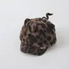 Gorra de Béisbol Cálida de Felpa Corta Otoño e Invierno Coreana y Japonesa para Niños, Nuevo Diseño de Orejas de Gato de Moda para Comercio Exterior, Gorra de Pico de Pato para Bebé