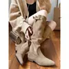 Botas de plataforma retro de nuevo estilo para mujer 2025, botas altas de estilo francés, botas largas de gamuza color caqui con tacón grueso