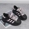 Zapatos Infantiles 2026 Primavera y Otoño Nuevos Modelos Zapatos Deportivos para Niñas Zapatillas de Entrenamiento Alemanas para Niños Zapatos Blancos Transpirables de Primavera Zapatos Individuales