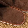 Pantuflas desechables para invitados en casa, hoteles de categoría, casas de huéspedes, clubes, forro polar de coral, marrón, engrosadas, antideslizantes, lavables