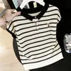 Camiseta Polo Feminina de Malha de Seda Gelada Bordada de Manga Curta 2026 Verão Fina Elegante Gola Lapela Listrada