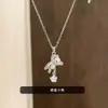 Collar Divertido de Oso Recogiendo Estrellas para Mujer, Lujo Accesible Diseño de Nicho, Cadena para Clavícula de Estrellas, Acero Inoxidable Regalo de Verano para Novia