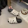 Sandalias Romanas Casuales Tejidas Huecas de Suela Suave para Mujer 2026 Verano Nuevos Zapatos de Jaula de Cerdo Grosor Chanclas Casuales Transfronterizos