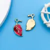 YukuMixed 30 Estilos de Coração Vermelho com Gotejamento de Óleo Flor Desenho Animado Liga Pequenos Pingentes Pulseira Acessórios de Joias DIY