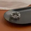 Anel Aberto de Design de Nicho Transfronteiriço de Zircônia de Alta Qualidade para Mulheres, Estiloso, Fashion, Único, Anel de Dedo Indicador de Luxo Leve, Ajustável