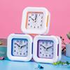 Reloj despertador pequeño cuadrado de plástico simple de moda directa de fábrica, reloj despertador digital de plástico silencioso para mesita de noche o dormitorio