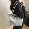 Bolso Tote de Gran Capacidad Bolso de Mujer 2025 Nuevo de Alta Gama Versátil Lazo de Perlas de Mano Hombro Axila