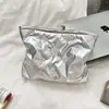 Bolsa de mão acolchoada em formato de coração estilo coreano, nécessaire, porta-produtos de skincare, necessaire interna, bolsa de armazenamento multifuncional para mulheres