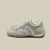 Sapatos Prateados Moda Tênis de Treino Alemão Feminino 2026 Novos Tênis de Corrida de Verão Versáteis Aumentadores de Altura Esportivos Casuais