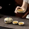 Prefacio de Lanting Caligrafía Azul y Blanco Pedernal Rojo Juego de Té de Viaje Camping al Aire Libre Portátil Una Olla Tres Tazas Cerámica Taza Rápida
