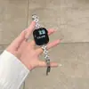 Pulseira de flor trevo de quatro folhas cravejada de diamantes com pulseira de metal adequada para Apple 11, Huawei 11, Fit5, GT5, Xiaomi 10