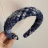 Faixa de Cabeça Plush Colorida Misturada Outono e Inverno, Faixa de Cabeça Retrô de Cano Alto para Mulheres, Sensação de Alto Padrão, Faixa de Cabeça para Lavar o Rosto, Grampo de Cabelo, Acessório de Cabelo