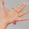 Colar de Contas com Flor Vermelha de Cor Contrastante para Mulheres Verão Coreano Design de Nicho Corrente para Clavícula Acessórios de Colar Versáteis para o Dia a Dia